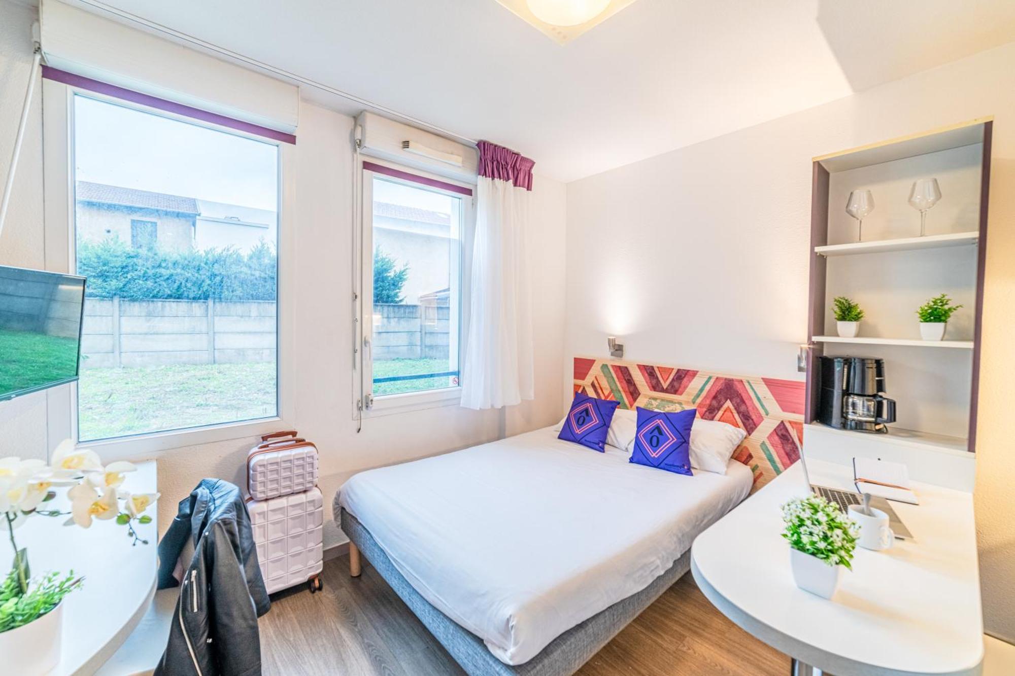 Montempô apparthotel Lyon Vénissieux Esterno foto