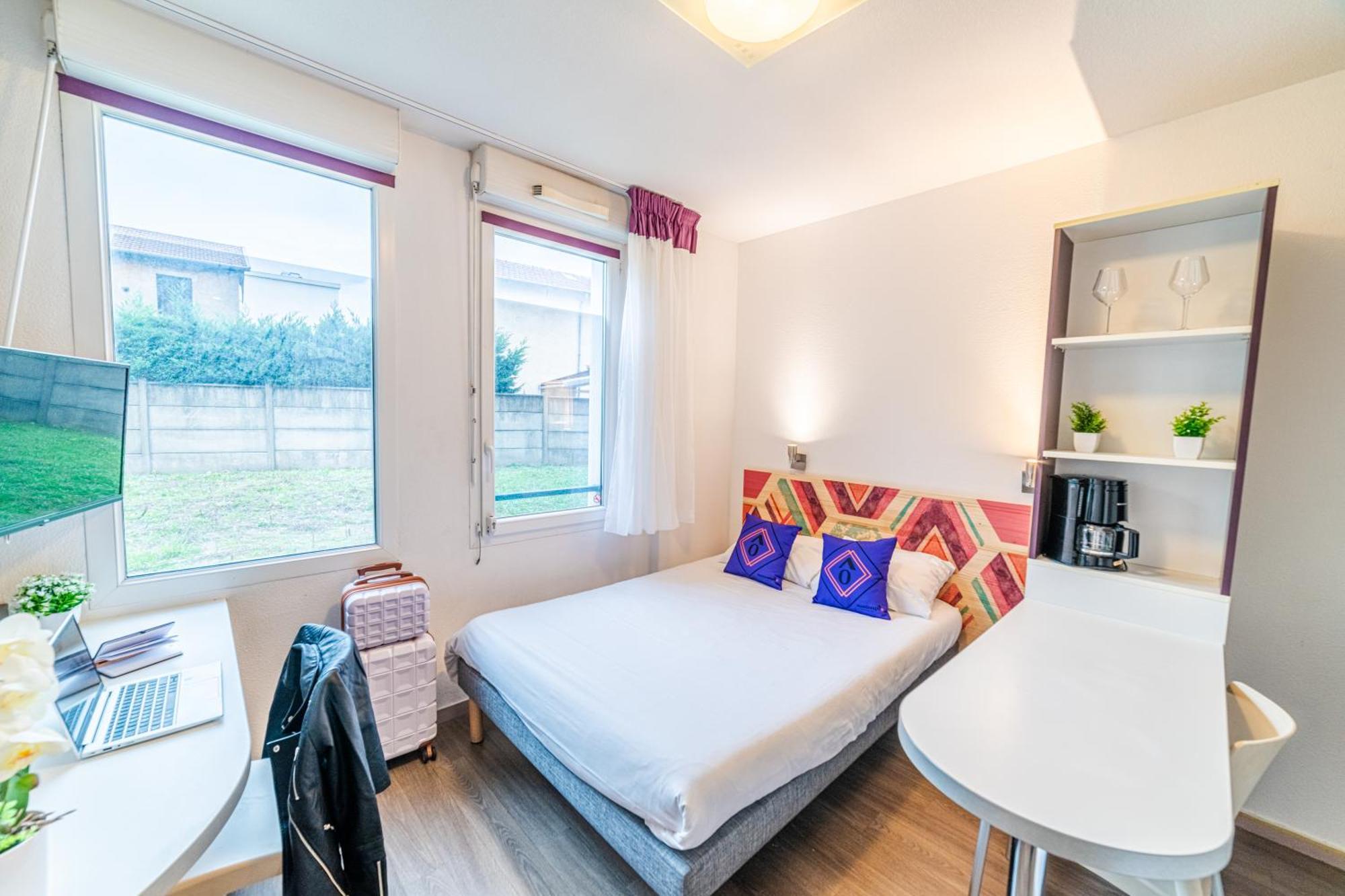 Montempô apparthotel Lyon Vénissieux Esterno foto