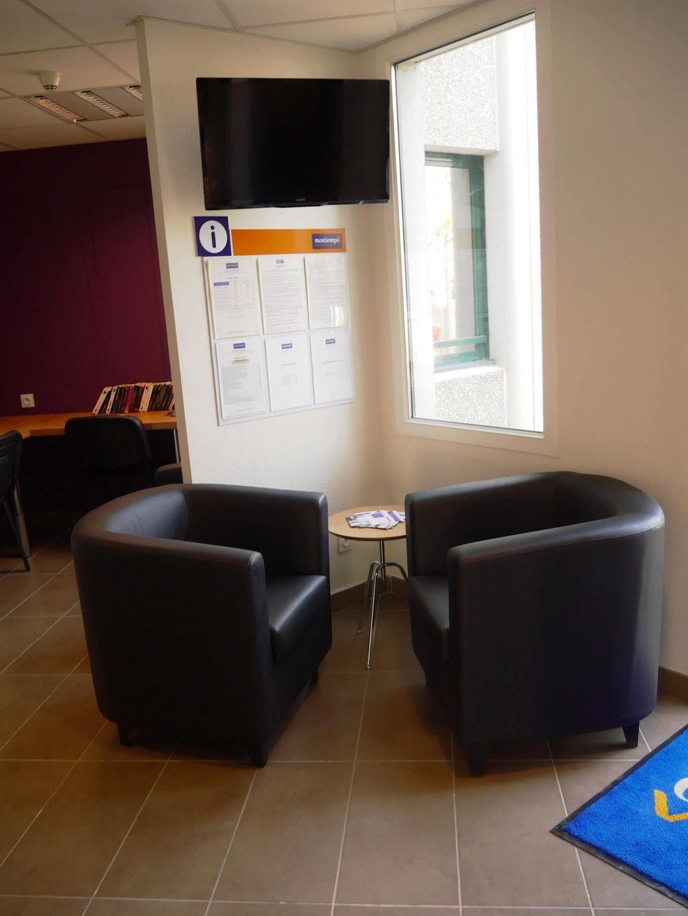 Montempô apparthotel Lyon Vénissieux Esterno foto